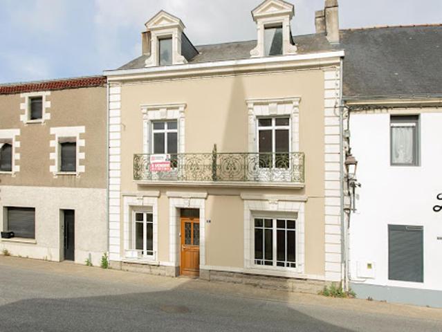 Vente Maison 9 pièces 215.97 m2 La Chapelle Heulin