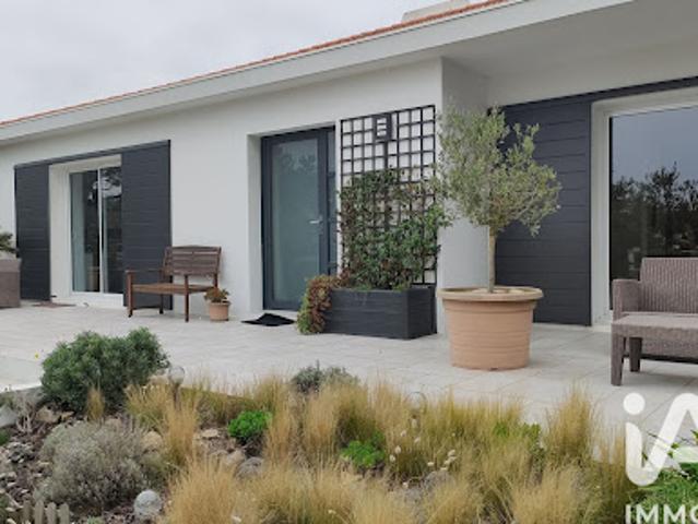 Vente Maison 9 pièces 217 m2 Saint Gilles Croix de Vie