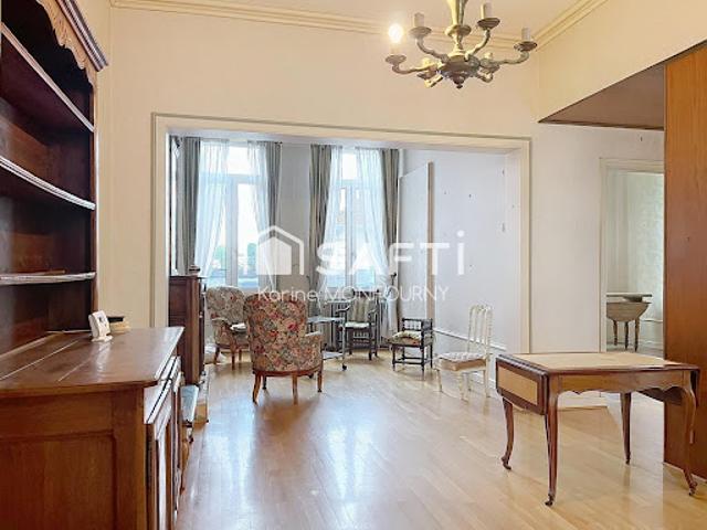 Vente Maison 9 pièces 217 m2 Saint Quentin
