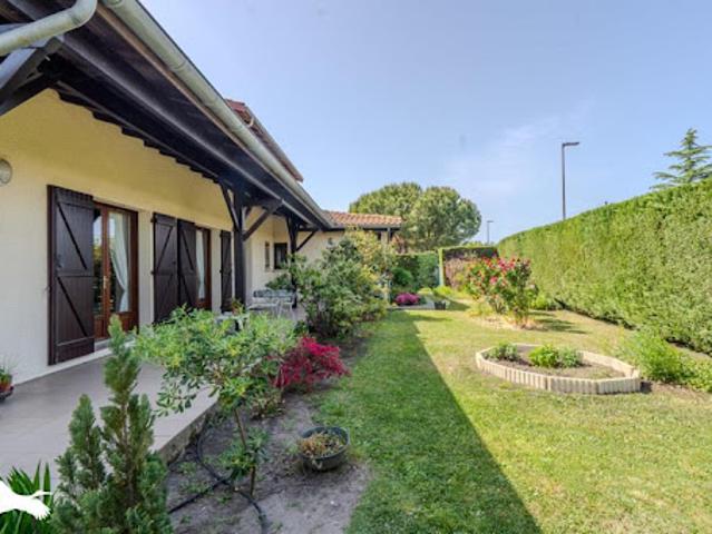 Vente Maison 9 pièces 219 m2 Eysines