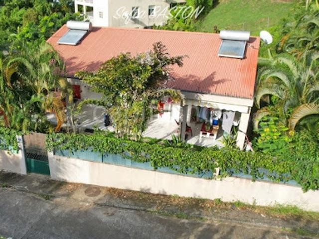 Vente Maison 9 pièces 210 m2 Les trois ilets
