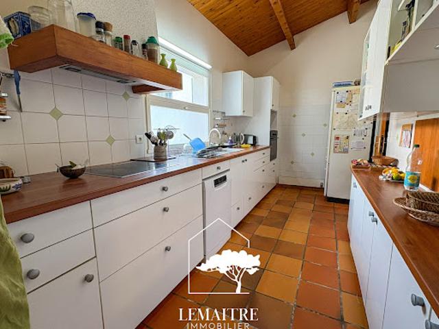 Vente Maison 9 pièces 212 m2 Les Mathes