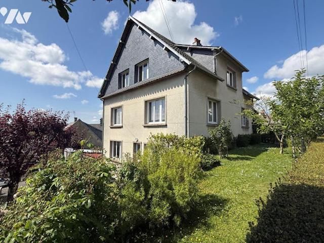 Vente Maison 9 pièces 228 m2 Mortain