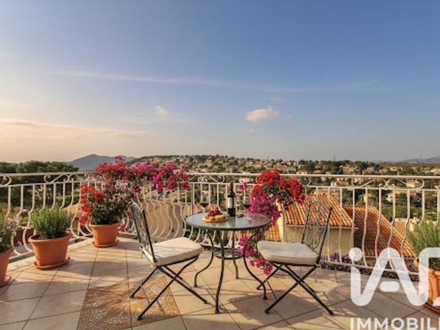 Vente Maison 9 pièces 220 m2 Carnoux en Provence