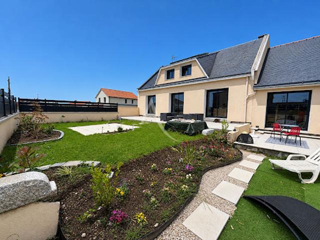Vente Maison 9 pièces 220 m2 Coueron