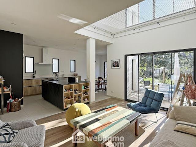 Vente Maison 9 pièces 220 m2 Saint maur des fosses
