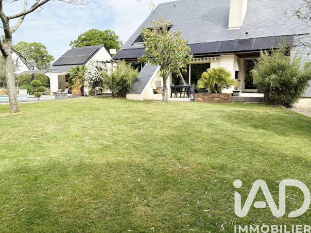 Vente Maison 9 pièces 222 m2 La Chapelle des Marais