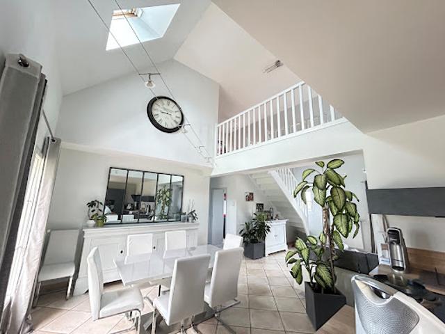 Vente Maison 9 pièces 223 m2 Ingré
