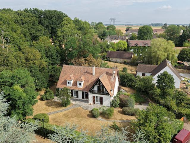 Vente Maison 9 pièces 234 m2 Bullion