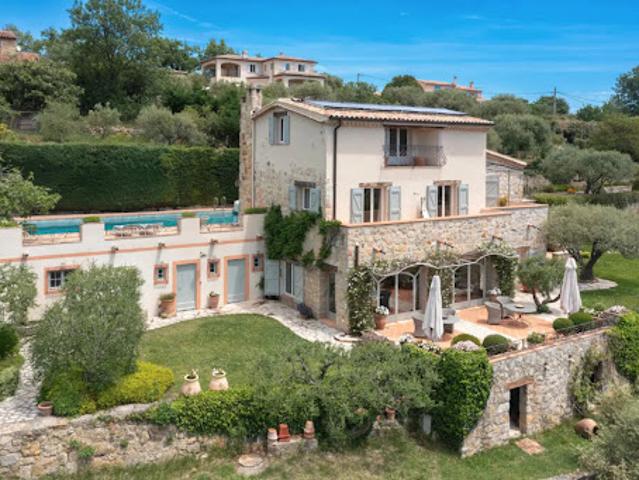 Vente Maison 9 pièces 235 m2 Montauroux