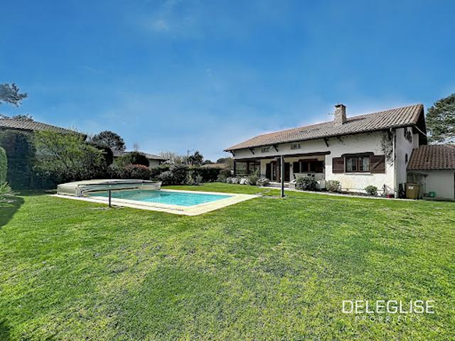 Vente Maison 9 pièces 235 m2 Gujan Mestras
