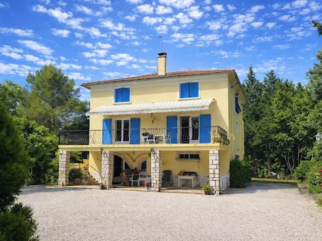 Vente Maison 9 pièces 237 m2 Besse sur Issole