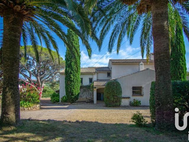 Vente Maison 9 pièces 237 m2 Frejus