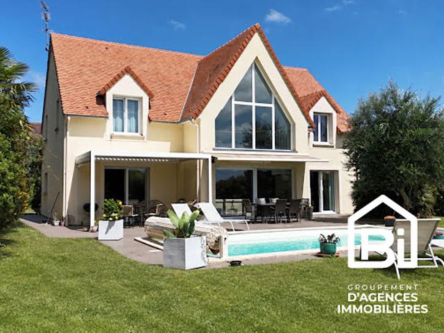Vente Maison 9 pièces 238 m2 Benouville