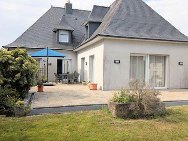 Vente Maison 9 pièces 230 m2 Carhaix Plouguer