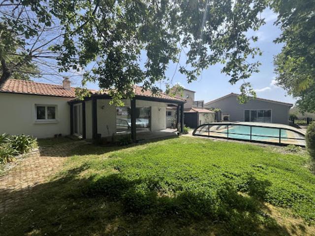 Vente Maison 9 pièces 230 m2 Talmont Saint Hilaire