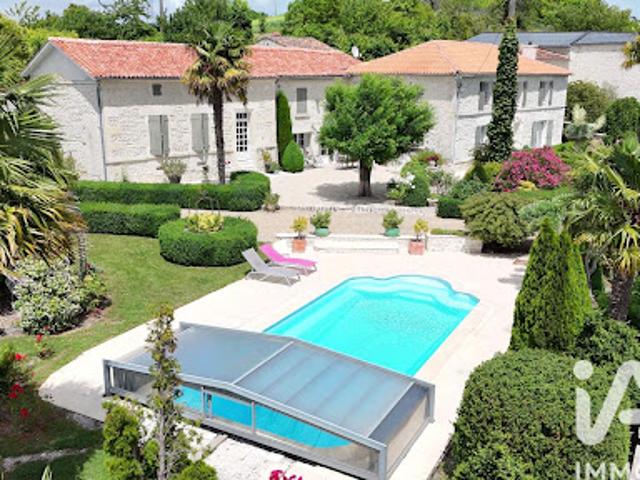 Vente Maison 9 pièces 231 m2 Bellevigne