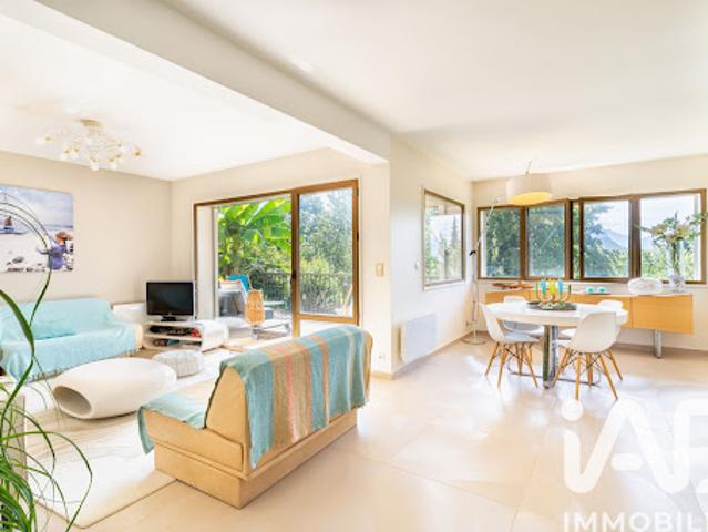 Vente Maison 9 pièces 233 m2 Annecy le Vieux