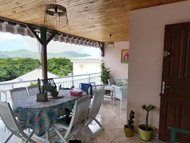 Vente Maison 9 pièces 233.31 m2 Sainte luce