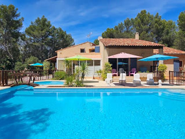 Vente Maison 9 pièces 245 m2 Lambesc