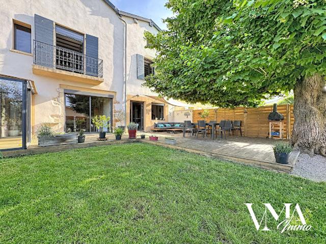 Vente Maison 9 pièces 245 m2 Lozanne