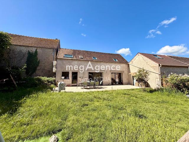 Vente Maison 9 pièces 246 m2 Villeblevin