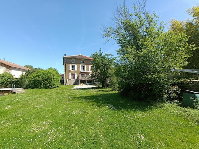 Vente Maison 9 pièces 247 m2 Alloue