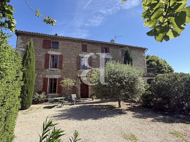 Vente Mas 9 pièces 248.5 m2 Grillon