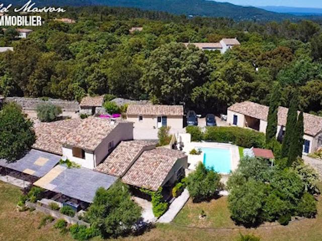 Vente Maison 9 pièces 240 m2 Besse sur Issole