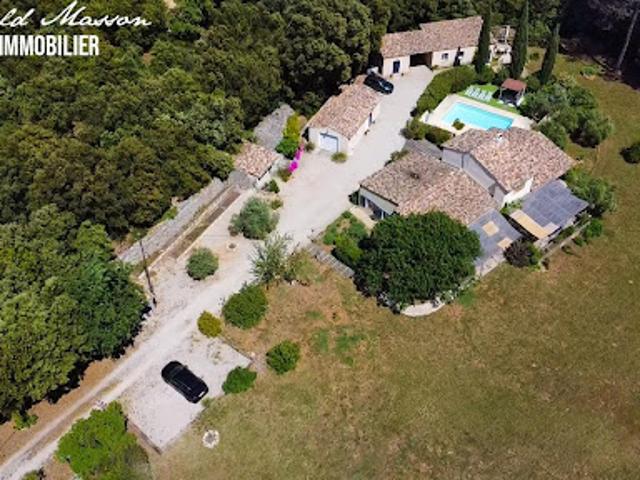 Vente Maison 9 pièces 240 m2 Besse sur Issole