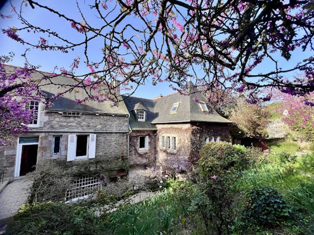 Vente Maison 9 pièces 240 m2 Erquy