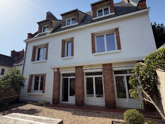 Vente Maison 9 pièces 242 m2 Evreux