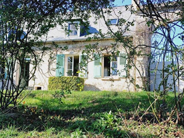 Vente Maison 9 pièces 243 m2 Cuts