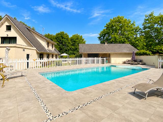 Vente Maison 9 pièces 254 m2 Le Pian Médoc