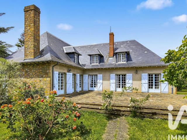 Vente Maison 9 pièces 255 m2 Carmaux