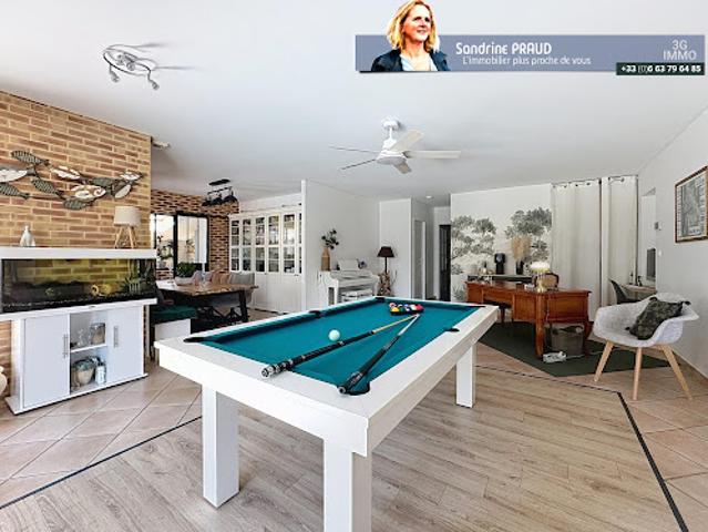 Vente Maison 9 pièces 250 m2 Coutras