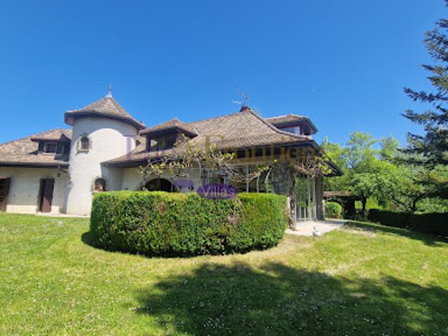 Vente Maison 9 pièces 252 m2 Messery