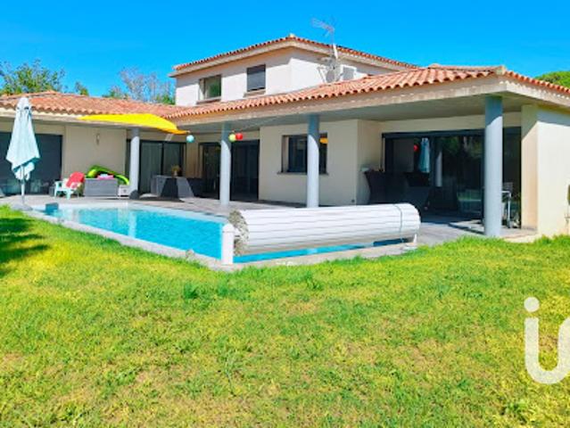 Vente Maison 9 pièces 252 m2 Aigues Mortes