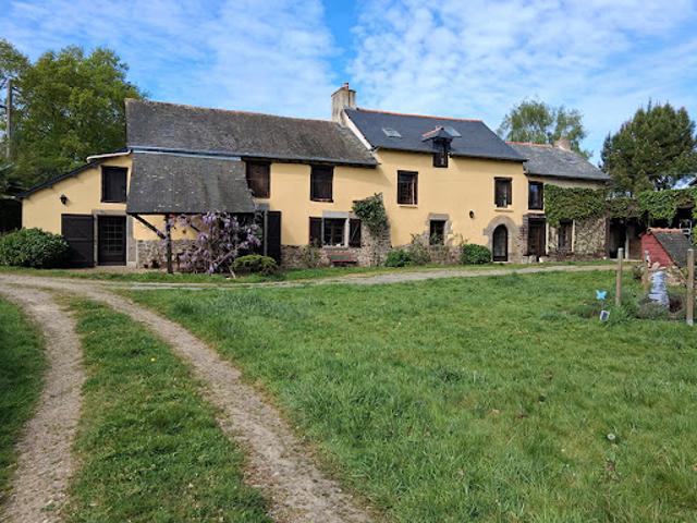 Vente Maison 9 pièces 252 m2 Romillé