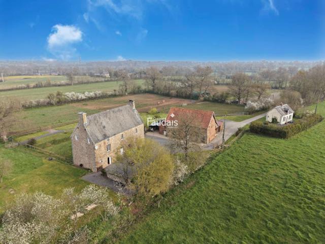 Vente Maison 9 pièces 253 m2 Le Dézert