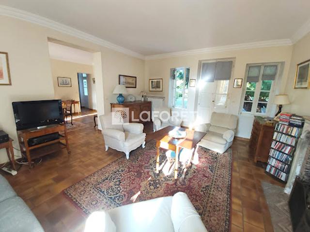 Vente Maison 9 pièces 264.69 m2 Luzancy