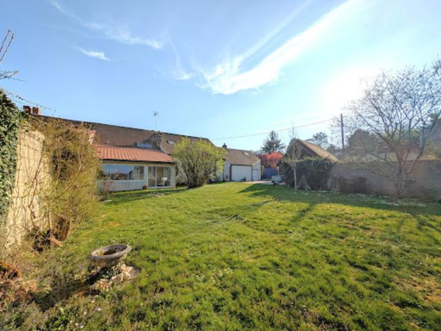 Vente Maison 9 pièces 266.2 m2 Montholon