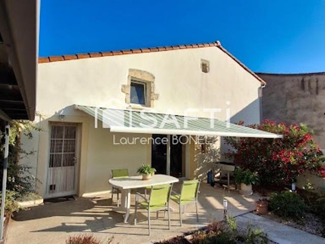 Vente Maison 9 pièces 267 m2 Fors