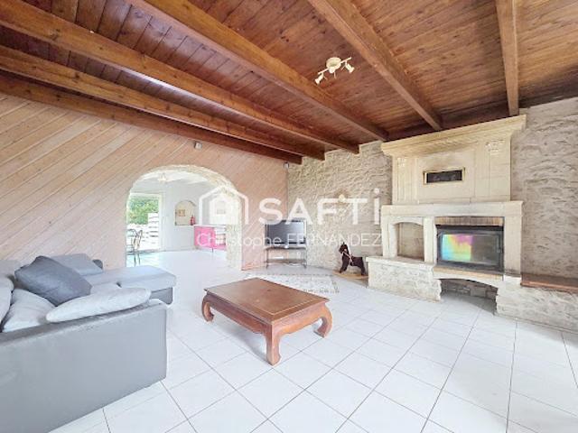 Vente Maison 9 pièces 268 m2 Boisredon