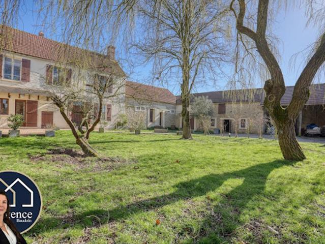 Vente Maison 9 pièces 268 m2 Dourdan