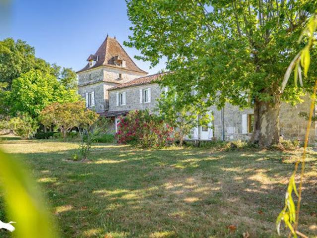 Vente Maison 9 pièces 268 m2 Prayssas
