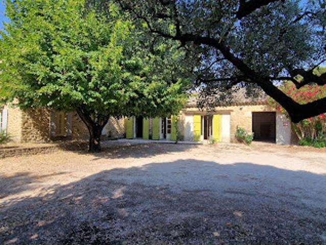 Vente Maison 9 pièces 268.12 m2 Vacqueyras
