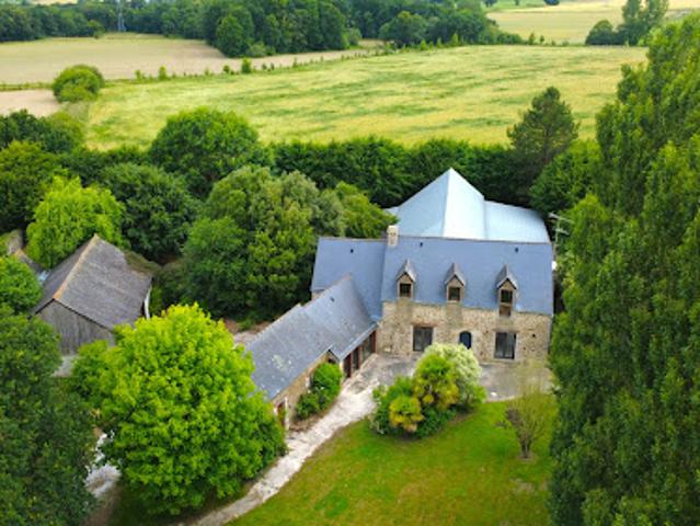 Vente Maison 9 pièces 269 m2 Créhen
