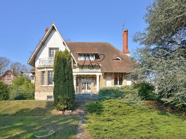 Vente Maison 9 pièces 260 m2 Le Vésinet