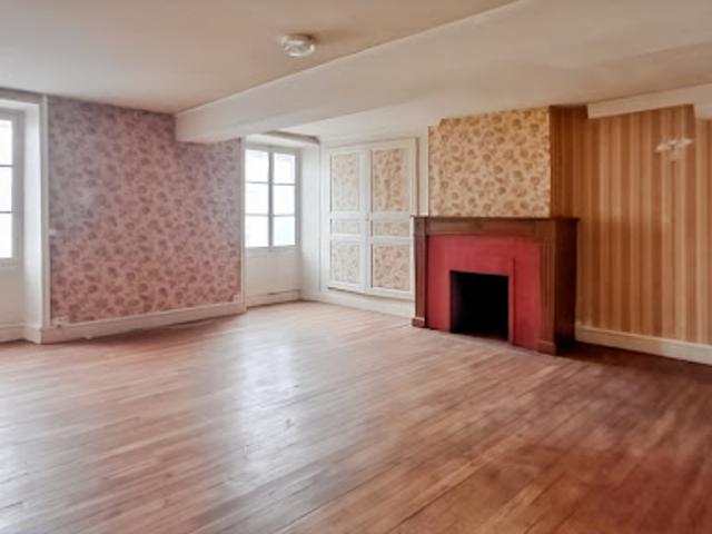 Vente Maison 9 pièces 260 m2 Saint Benoît du Sault